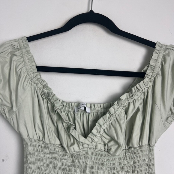 WeWoreWhat Small Cotton Poplin Sage Green Puff Sleeve Smocked Tiered Midi Dress - Picture 5 of 11